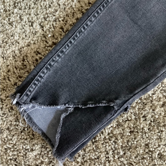 🎱 We The Free Skinny Jeans 🎱 - Picture 8 of 9